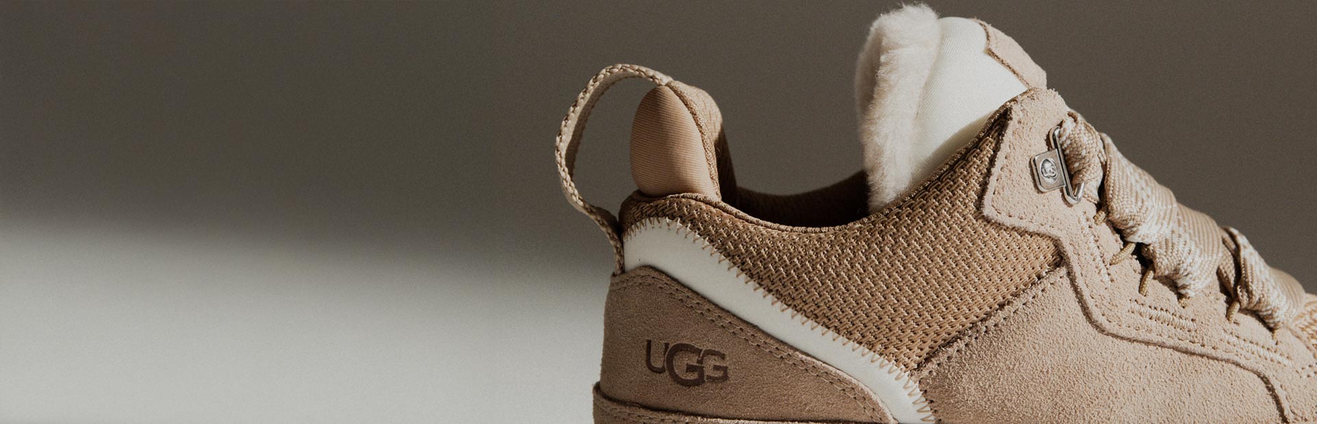 UGG