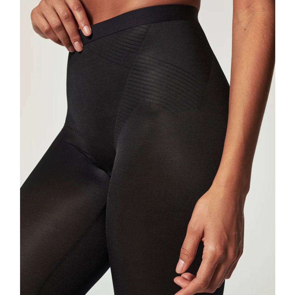 Xotinim porno yulduzlar bilan birga porno tomosha qilishni xohlaydi.