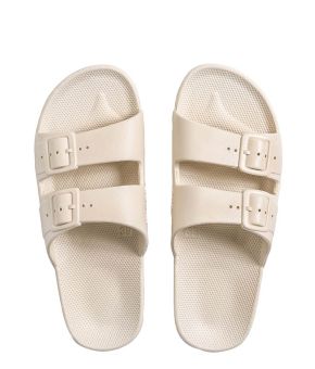 6588580-kids-stone-1