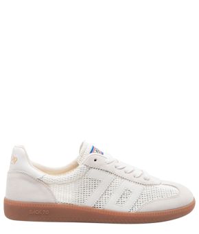 back-70-142804-wit 1