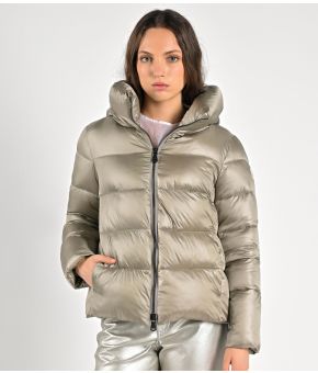 canadian-128129-beige 1