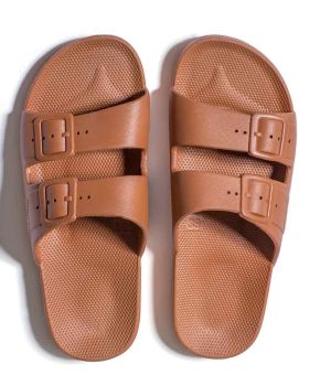freedommoses-slippers-toffee top eqjs1b