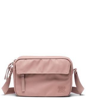 herschel-supply-co-140807-roze 1