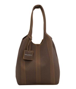 ilse-jacobsen-144943-bruin 1