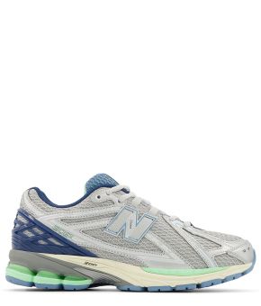 new-balance-137611-zilverkleurig 1