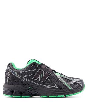 new-balance-137968-black 1