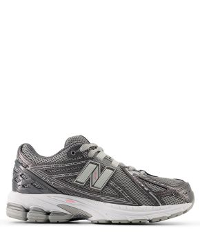 new-balance-137968-zwart 1
