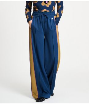 pom-amsterdam-136921-blauw 1