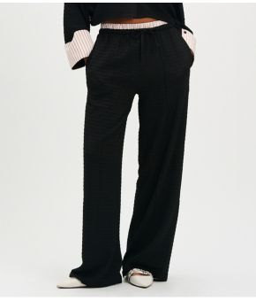 refined-department-139807-zwart 1