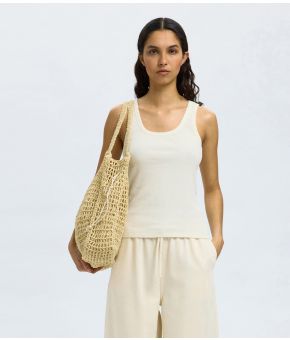 selected-femme-142201-wit 1